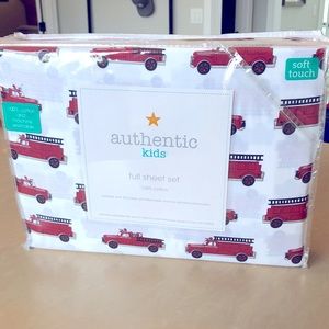 NWT full size cotton Fire truck sheets